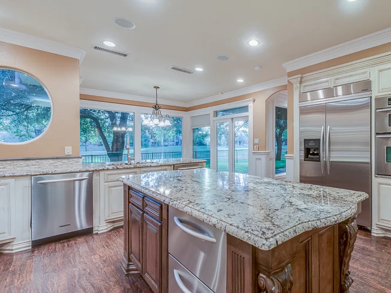 Open Chef's Kitchen